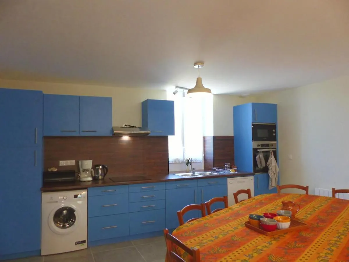 Gite Paisible Face A L'Eglise, Ideal Pour Familles Et Amis, Equipe Tout Confort, Pres De La Nature - Fr-1-489-416 Fourilles 0*,