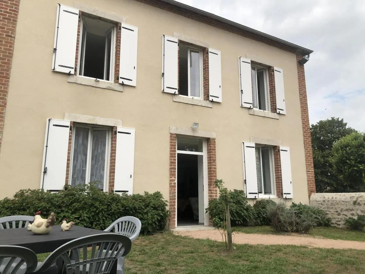 Gite Paisible Face A L'Eglise, Ideal Pour Familles Et Amis, Equipe Tout Confort, Pres De La Nature - Fr-1-489-416 Fourilles